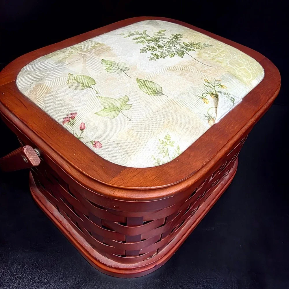 Handwoven Basket Swing Handle Lid Liner Wood Tray Brown Leaf Pattern Cottagecore